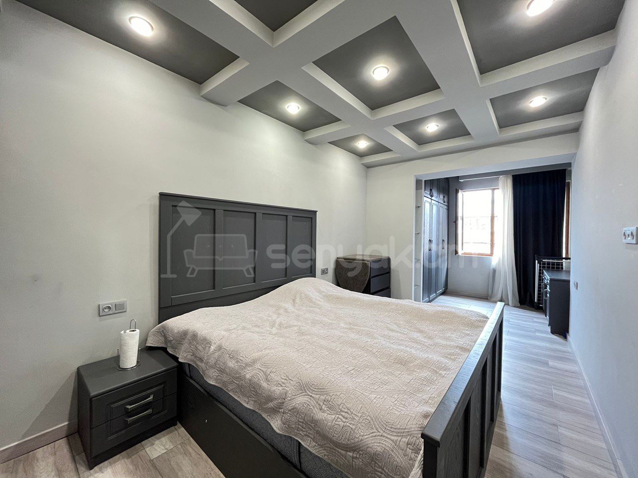 3 Սենյականոց Բնակարան Քարե Շենքում, 80քմ, 4/5 հարկ, Կապիտալ Վերանորոգված, Կահավորված, Արևկող