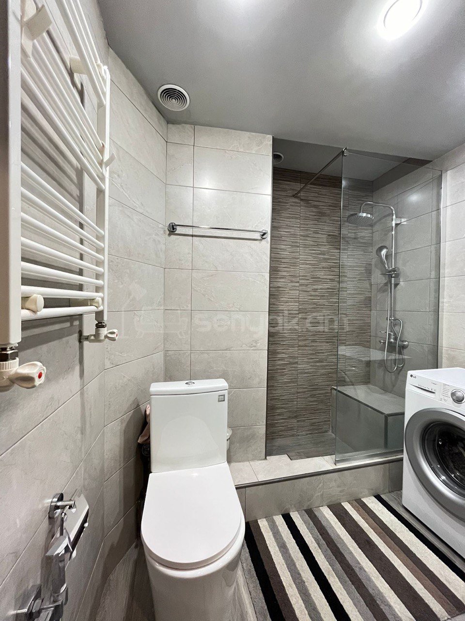 3 Սենյականոց Բնակարան Քարե Շենքում, 80քմ, 4/5 հարկ, Կապիտալ Վերանորոգված, Կահավորված, Արևկող