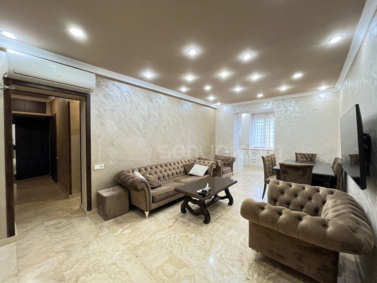 3 Սենյականոց Բնակարան Քարե Շենքում, 80քմ, 4/5 հարկ, Կապիտալ Վերանորոգված, Կահավորված, Արևկող