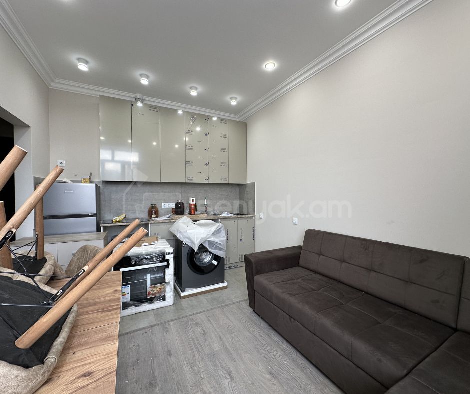 2 Սենյականոց Բնակարան Նորակառույցում, 42քմ, 2/2 հարկ, Դիզայներական Վերանորոգված, Կահավորված, Արևկող