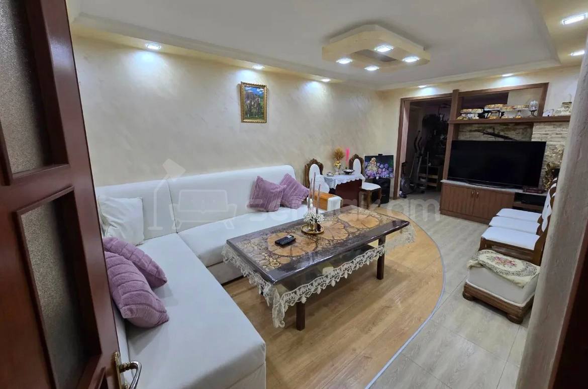 4 Սենյականոց Բնակարան Քարե Շենքում, 91քմ, 1/4 հարկ, Կապիտալ Վերանորոգված