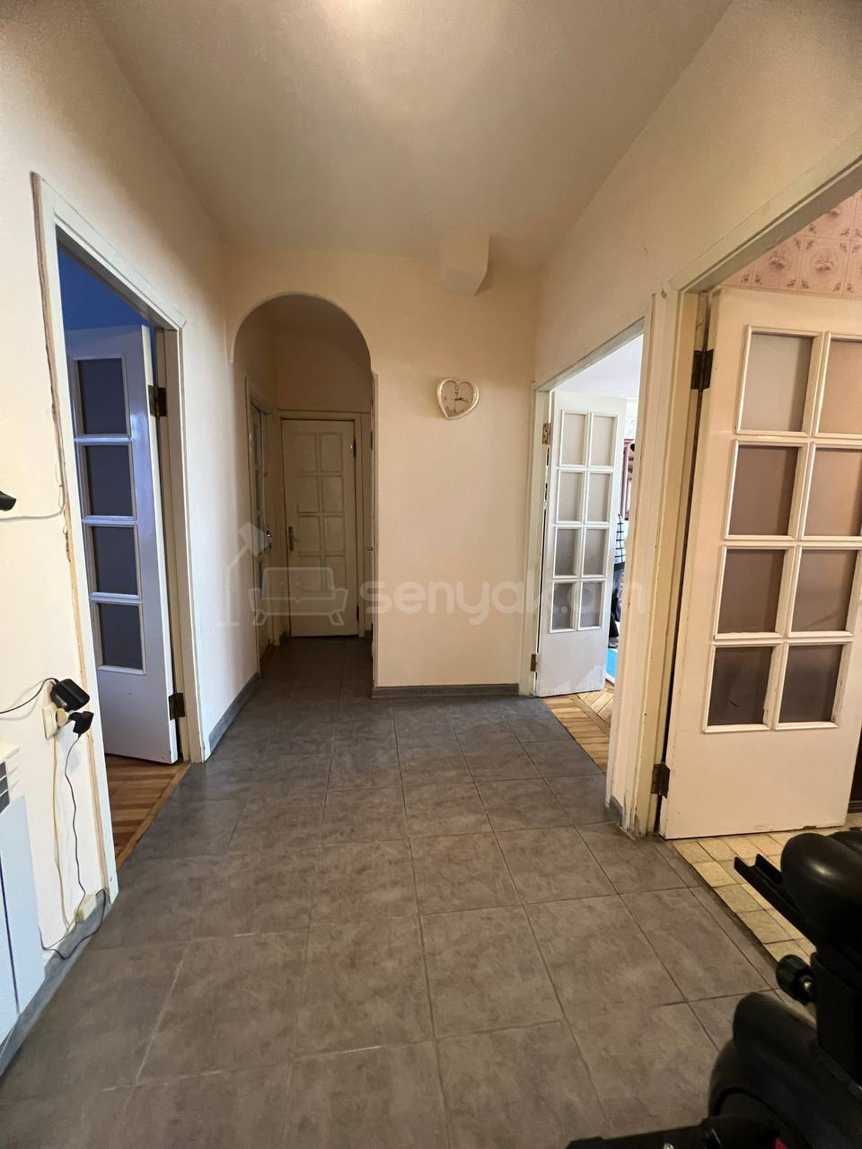 3 Սենյականոց Բնակարան, 80քմ, 1/9 հարկ, Կապիտալ Վերանորոգված, Կահավորված