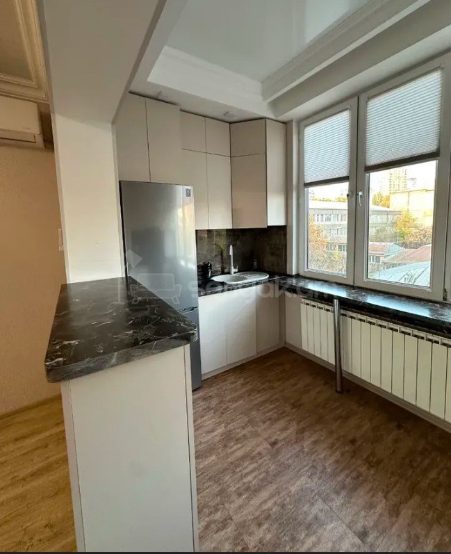 2 Սենյականոց Բնակարան, 42քմ, 5/9 հարկ, Կապիտալ Վերանորոգված, Կահավորված