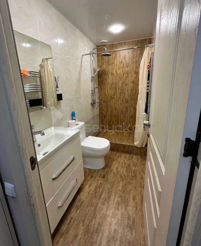 2 Սենյականոց Բնակարան, 42քմ, 5/9 հարկ, Կապիտալ Վերանորոգված, Կահավորված