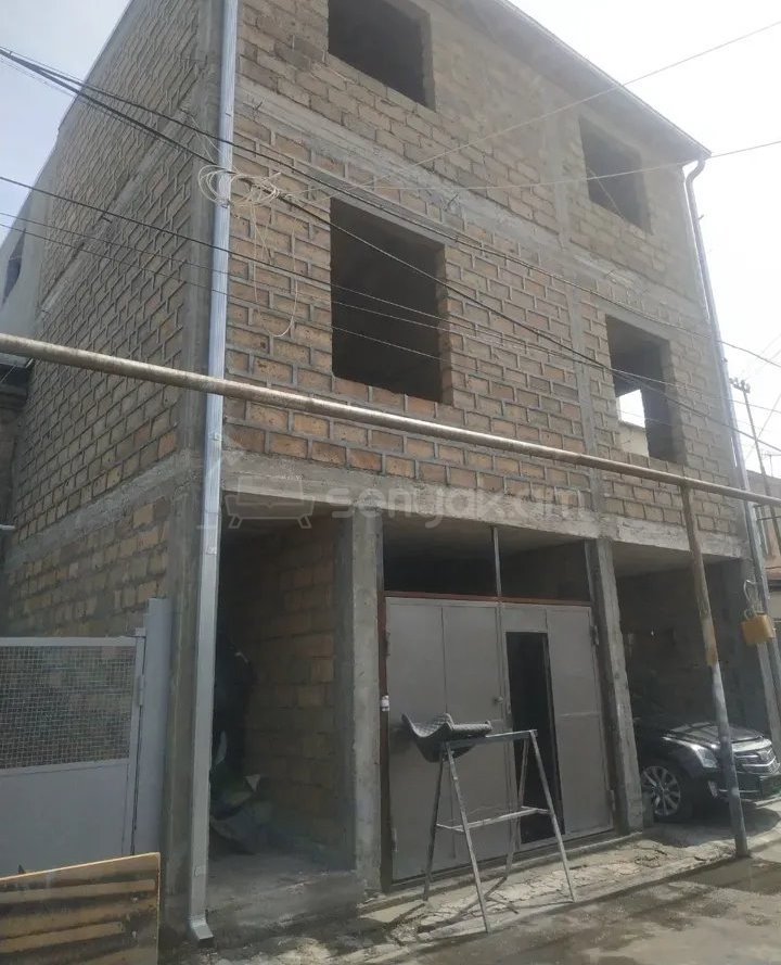 5 Սենյականոց Շքեղ Առանձնատուն, 300քմ, Ավտոտնակով