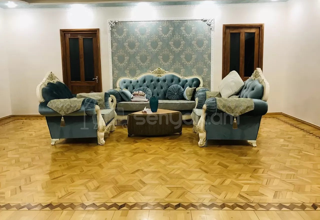 4 Սենյականոց Սեփական Տուն, 200քմ, Կապիտալ Վերանորոգված