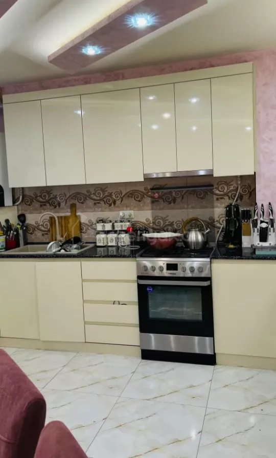 4 Սենյականոց Սեփական Տուն, 200քմ, Կապիտալ Վերանորոգված