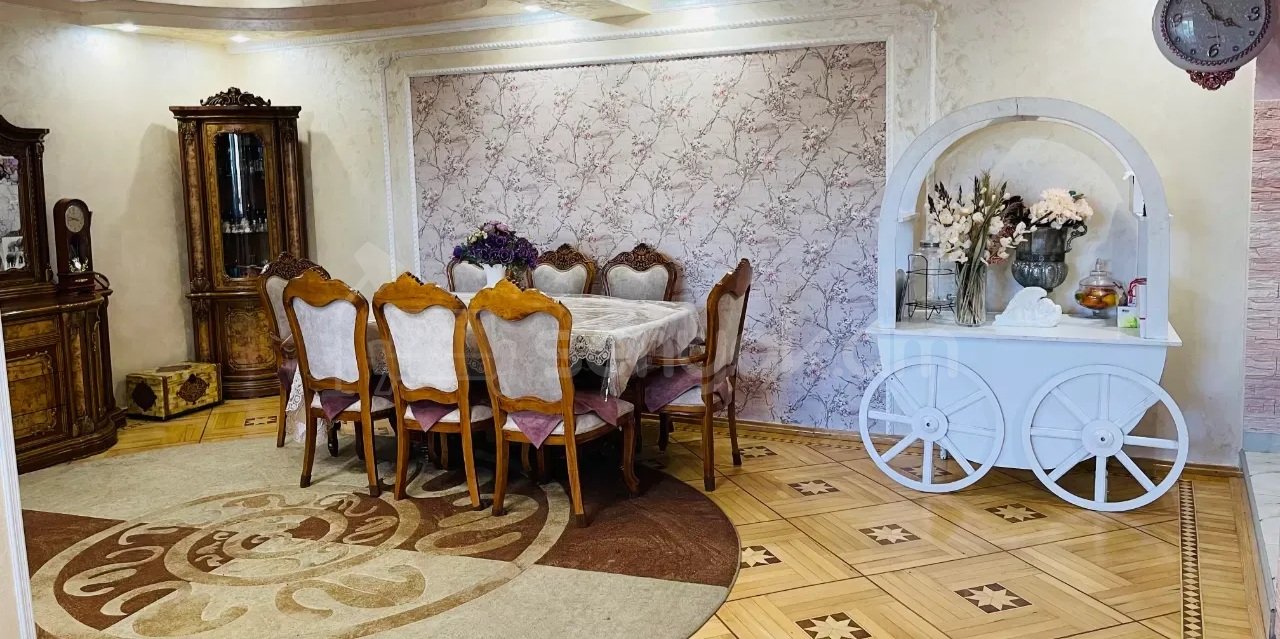 4 Սենյականոց Սեփական Տուն, 200քմ, Կապիտալ Վերանորոգված