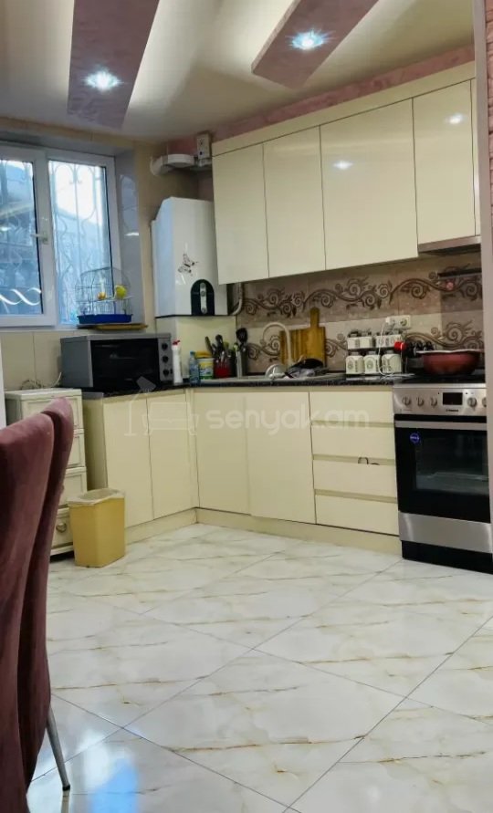 4 Սենյականոց Սեփական Տուն, 200քմ, Կապիտալ Վերանորոգված