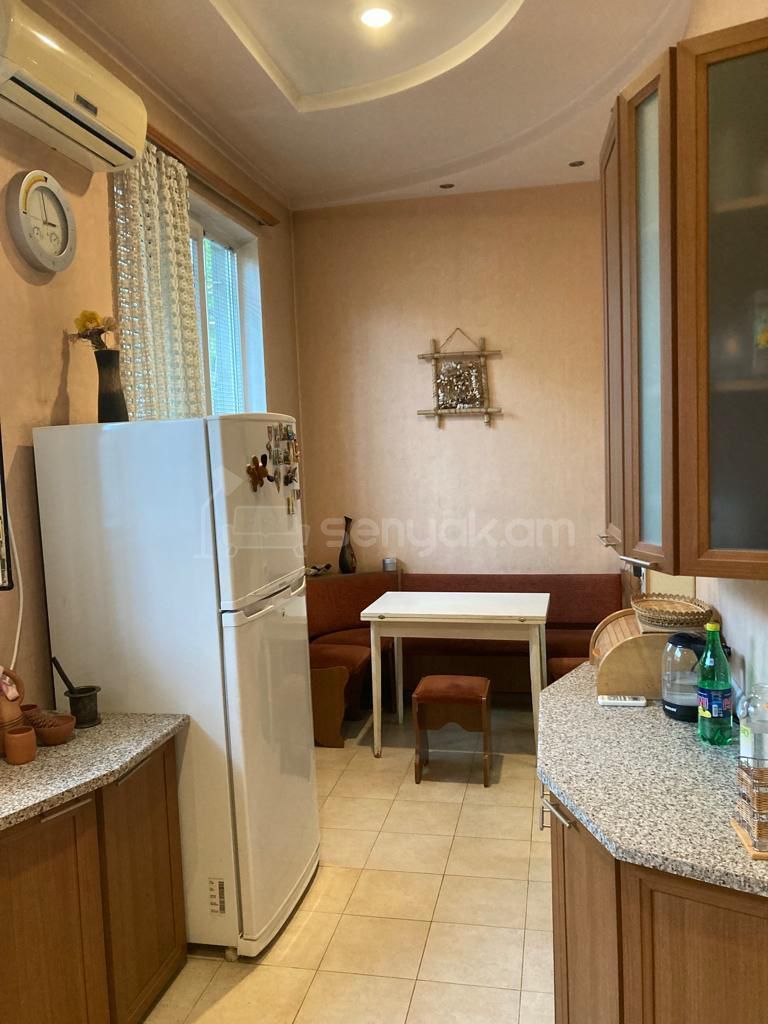 3 Սենյականոց Բնակարան Քարե Շենքում, 75քմ, 1/5 հարկ, Կապիտալ Վերանորոգված, Կահավորված, Արևկող