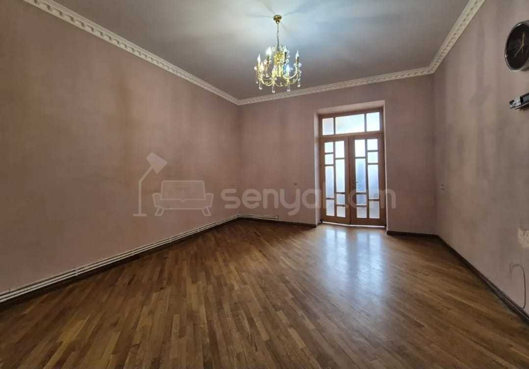 3 Սենյականոց Բնակարան Քարե Շենքում, 79քմ, 4/5 հարկ, Կոսմետիկ Վերանորոգված