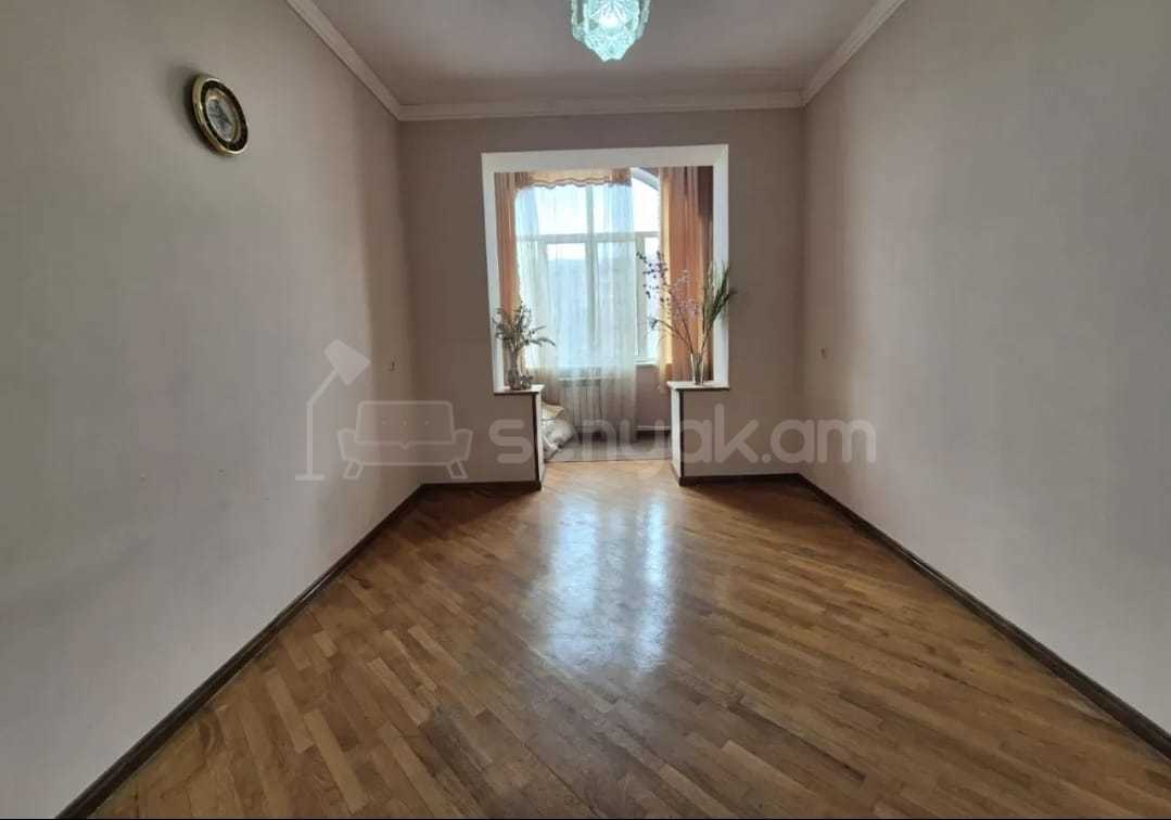 3 Սենյականոց Բնակարան Քարե Շենքում, 79քմ, 4/5 հարկ, Կոսմետիկ Վերանորոգված