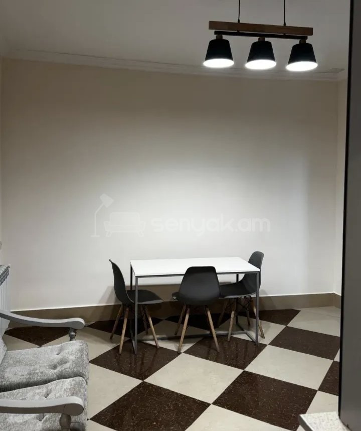 3 Սենյականոց Բնակարան, 78քմ, 3/9 հարկ, Կապիտալ Վերանորոգված, Կահավորված