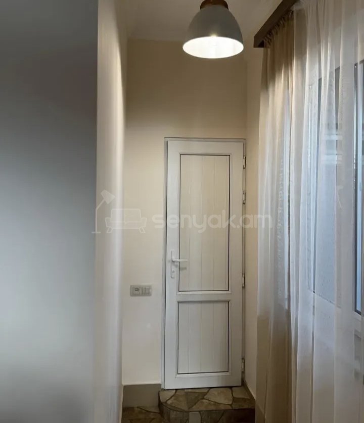 3 Սենյականոց Բնակարան, 78քմ, 3/9 հարկ, Կապիտալ Վերանորոգված, Կահավորված