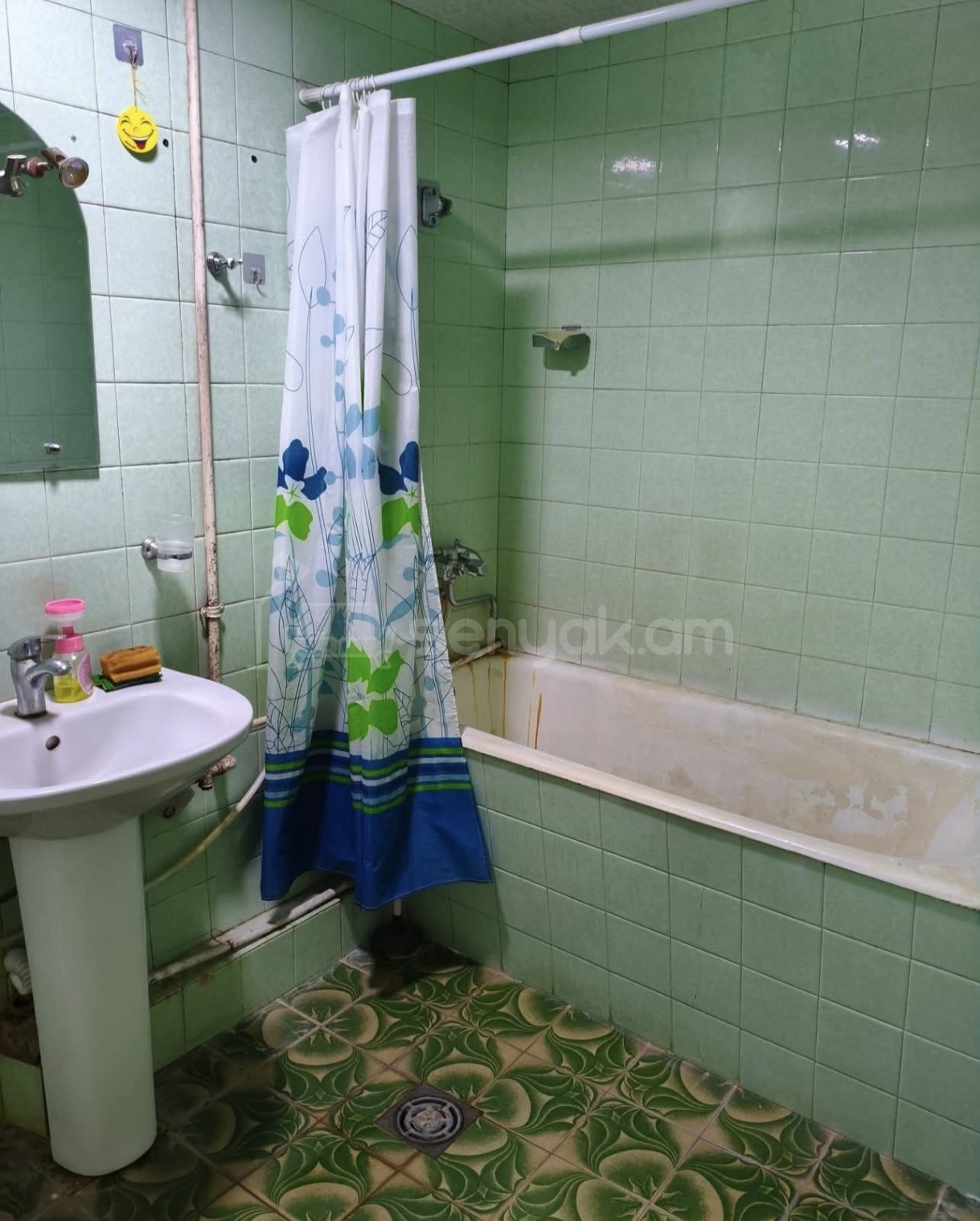 3 Սենյականոց Բնակարան, 76քմ, 6/9 հարկ, Նորմալ Վիճակում, Կահավորված, Արևկող