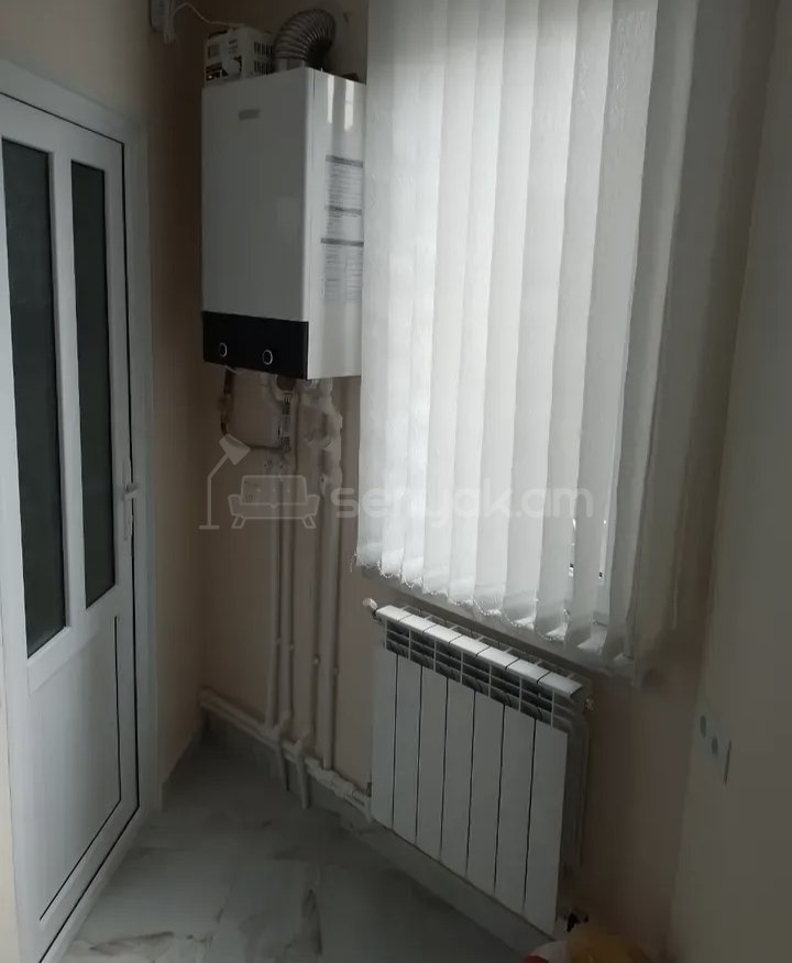 2 Սենյականոց Բնակարան Քարե Շենքում, 48քմ, 1/1 հարկ, Կապիտալ Վերանորոգված, Կահավորված