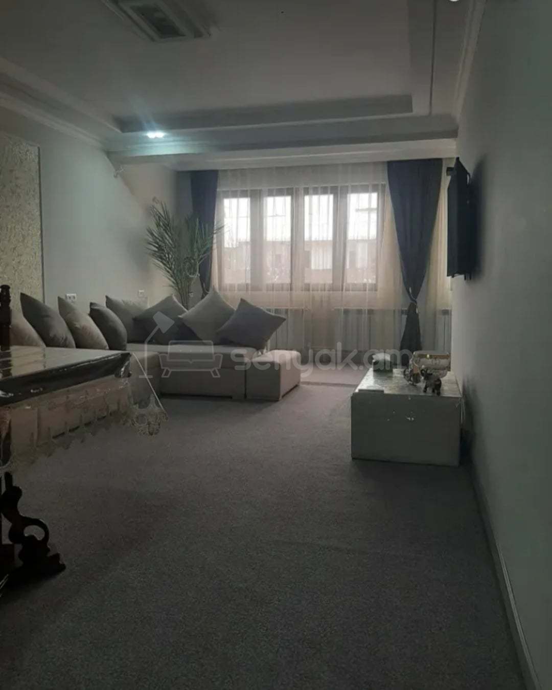 3 Սենյականոց Բնակարան Քարե Շենքում, 75քմ, 4/5 հարկ, Դիզայներական Վերանորոգված