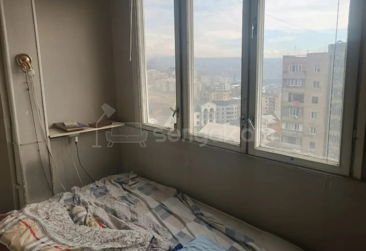 1 Սենյականոց Բնակարան, 43քմ, 8/9 հարկ, Պետական Վիճակում