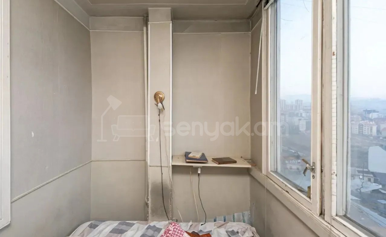 1 Սենյականոց Բնակարան, 43քմ, 8/9 հարկ, Պետական Վիճակում