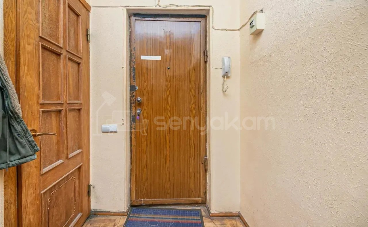 1 Սենյականոց Բնակարան, 43քմ, 8/9 հարկ, Պետական Վիճակում