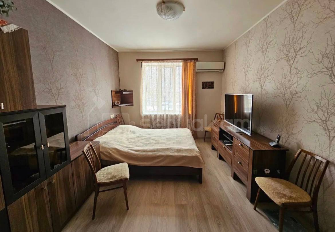 3 Սենյականոց Բնակարան Քարե Շենքում, 60քմ, 2/5 հարկ, Կապիտալ Վերանորոգված, Կահավորված, Արևկող