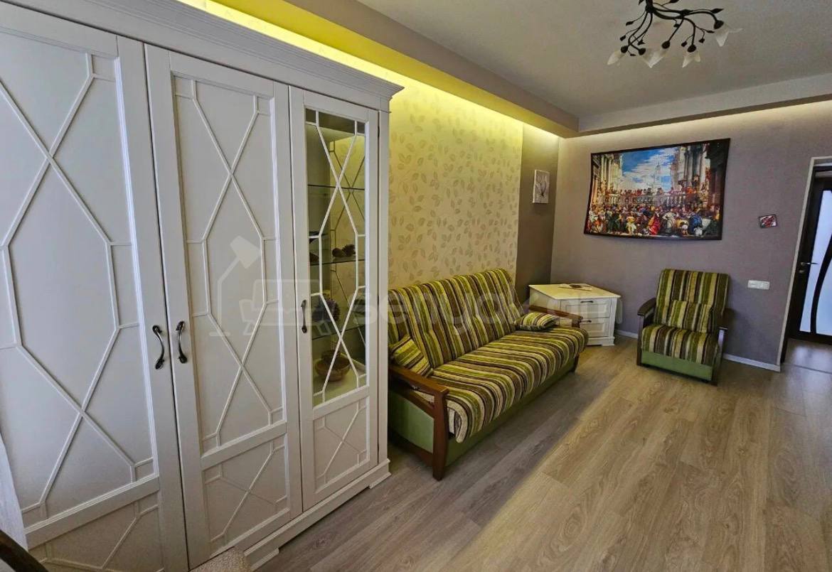 3 Սենյականոց Բնակարան Քարե Շենքում, 60քմ, 2/5 հարկ, Կապիտալ Վերանորոգված, Կահավորված, Արևկող