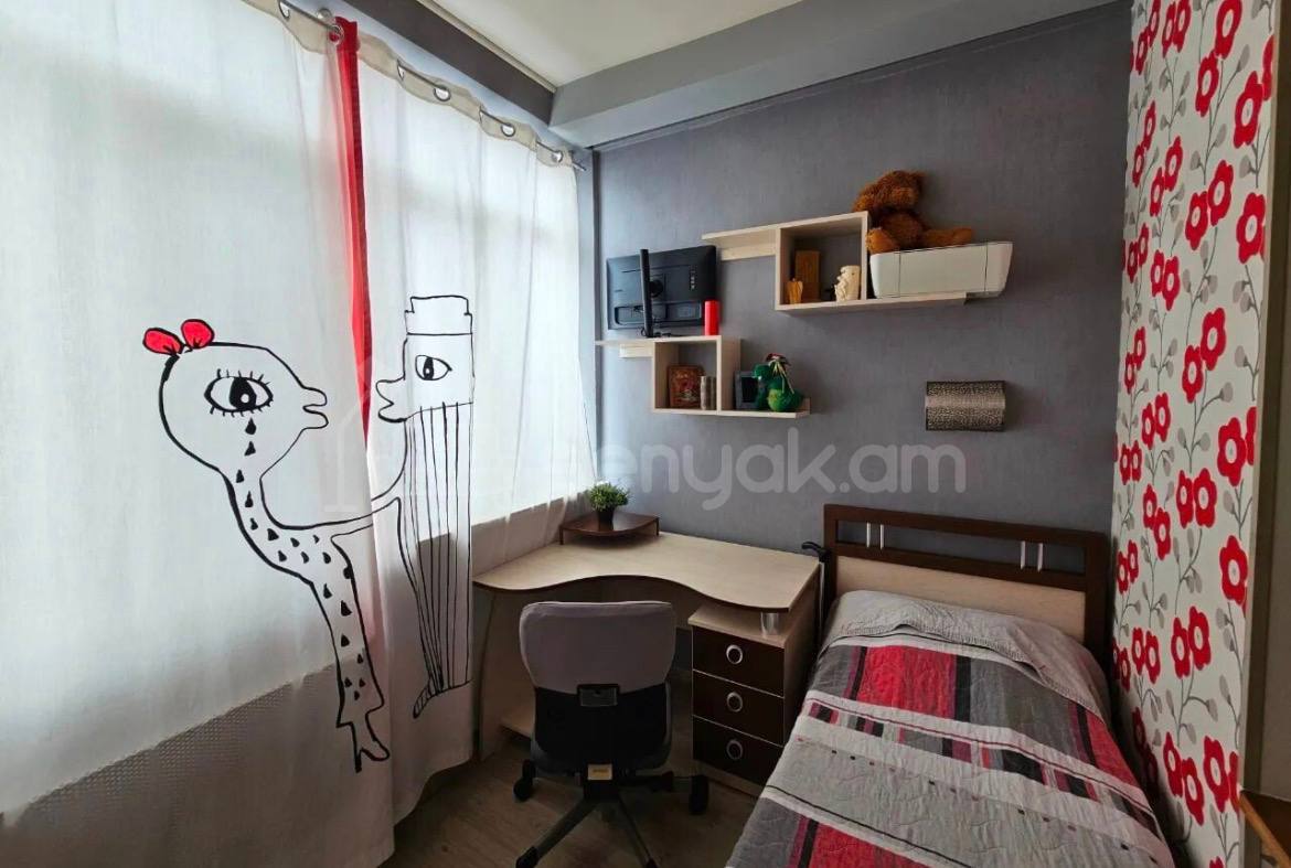 3 Սենյականոց Բնակարան Քարե Շենքում, 60քմ, 2/5 հարկ, Կապիտալ Վերանորոգված, Կահավորված, Արևկող