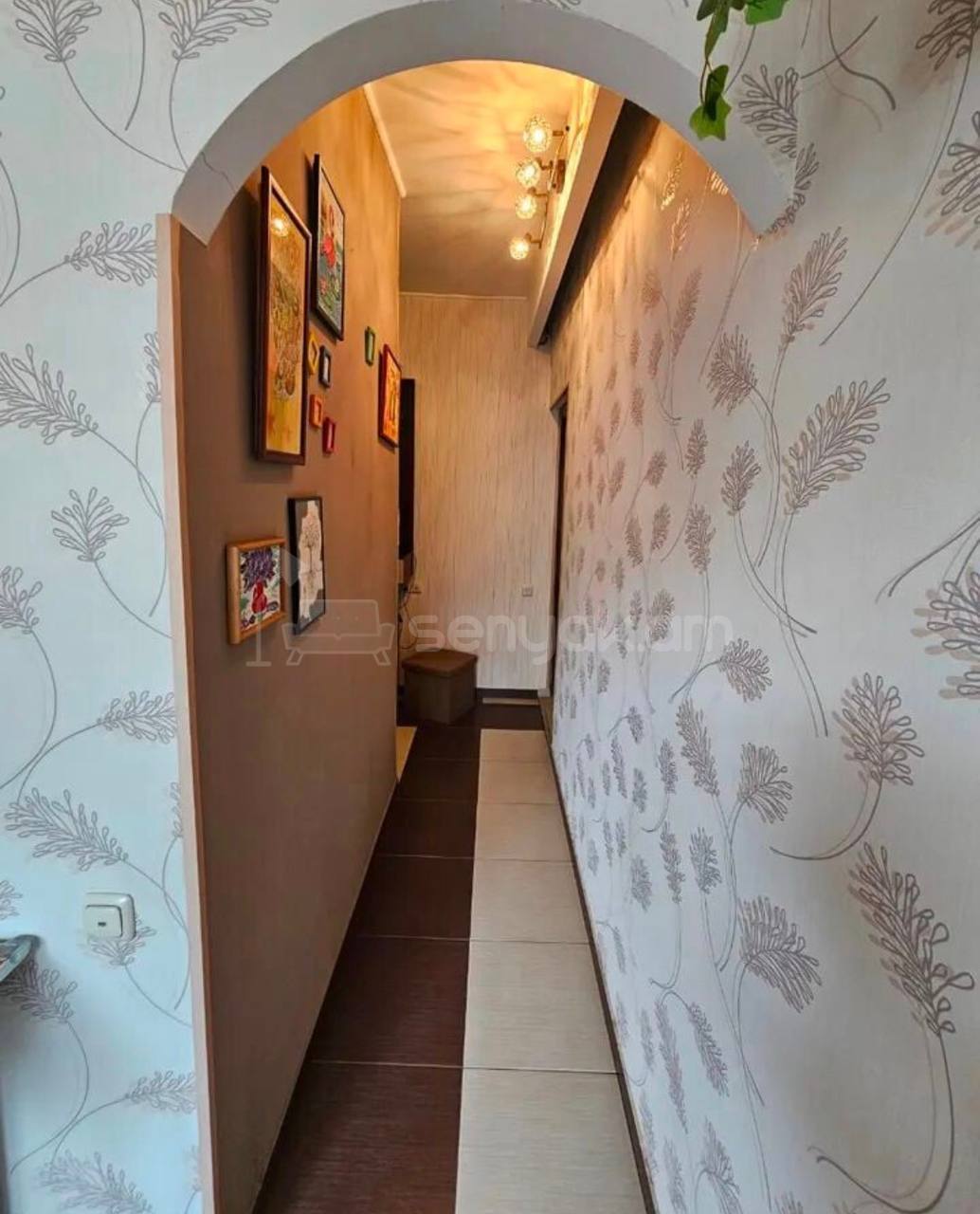 3 Սենյականոց Բնակարան Քարե Շենքում, 60քմ, 2/5 հարկ, Կապիտալ Վերանորոգված, Կահավորված, Արևկող