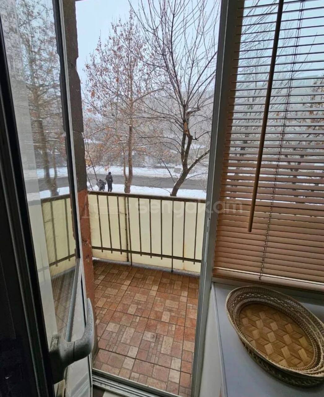 3 Սենյականոց Բնակարան Քարե Շենքում, 60քմ, 2/5 հարկ, Կապիտալ Վերանորոգված, Կահավորված, Արևկող