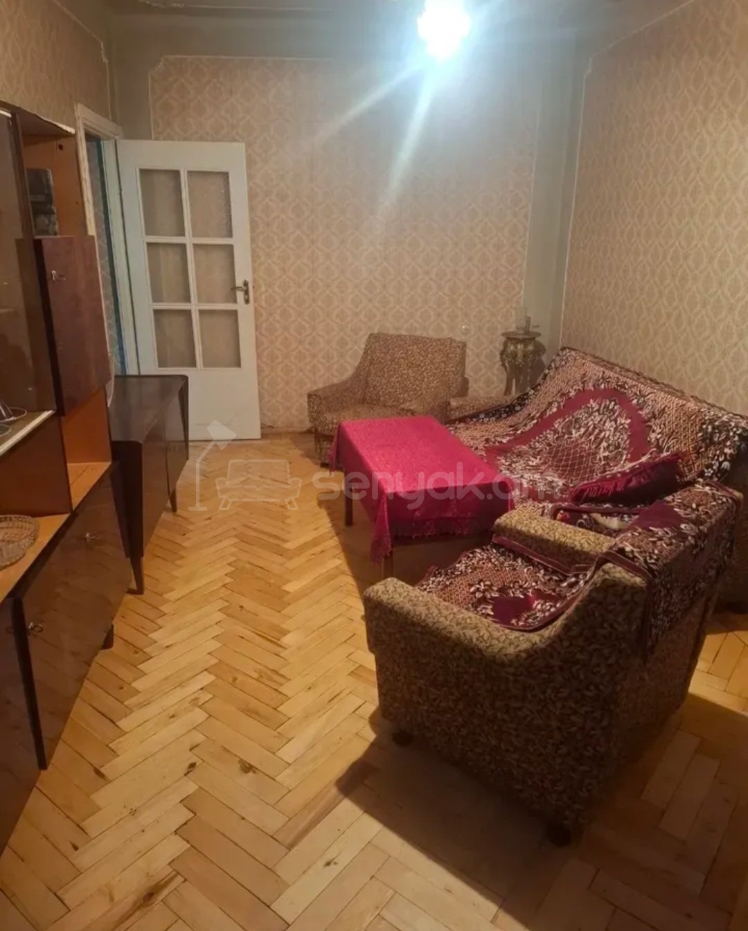 2 Սենյականոց Բնակարան Քարե Շենքում, 48քմ, 3/5 հարկ, Նորմալ Վիճակում, Կահավորված, Արևկող