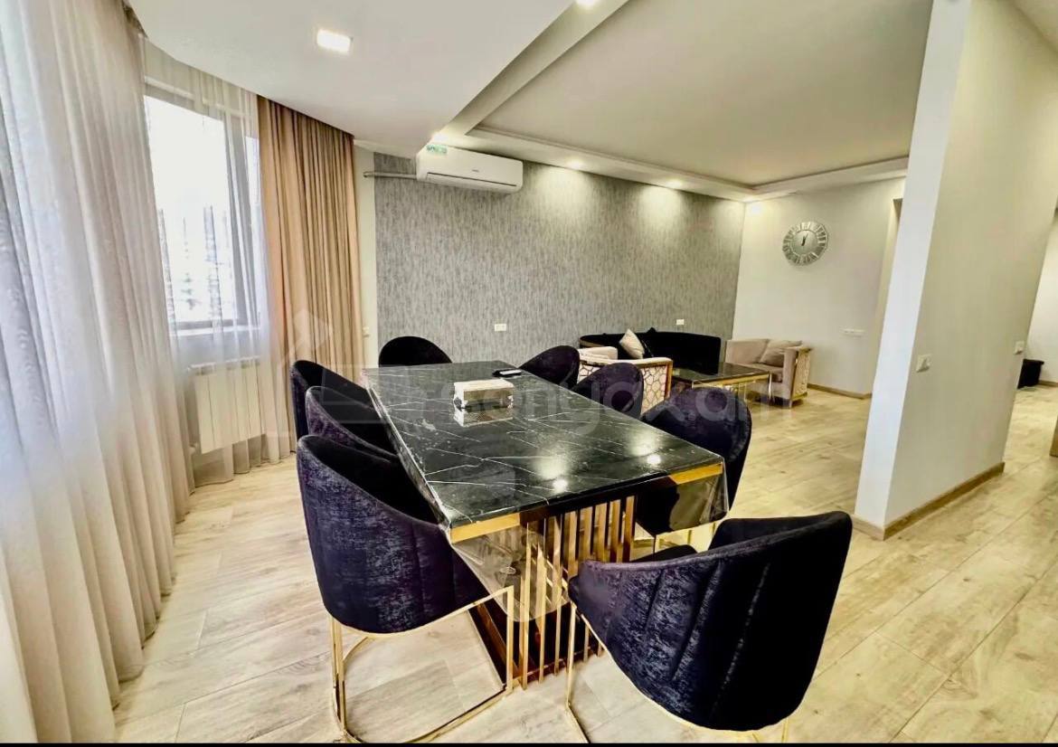 3 Սենյականոց Բնակարան Նորակառույցում, 101քմ, 11/11 հարկ, Դիզայներական Վերանորոգված, Կահավորված, Արևկող