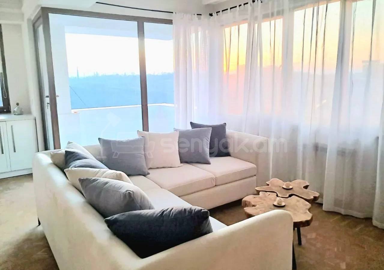 4 Սենյականոց Բնակարան Նորակառույցում, 105քմ, 9/10 հարկ, Դիզայներական Վերանորոգված