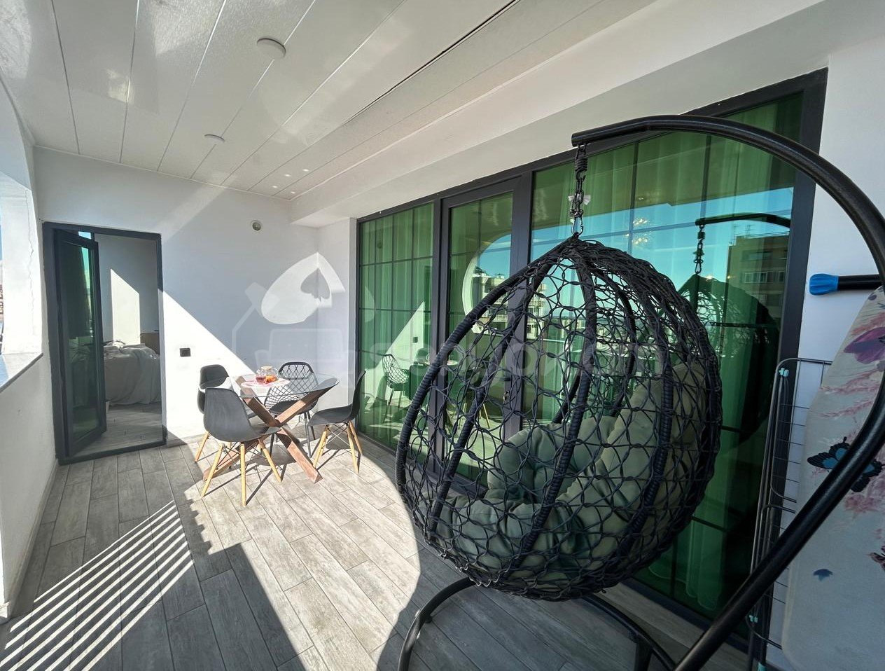 3 Սենյականոց Բնակարան, 93քմ, 12/16 հարկ, Դիզայներական Վերանորոգված