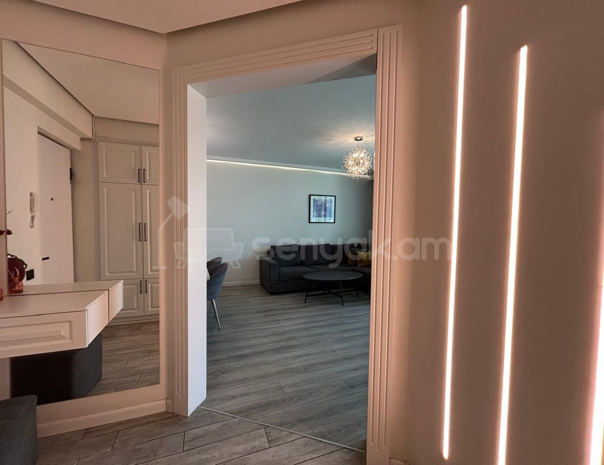 3 Սենյականոց Բնակարան, 93քմ, 12/16 հարկ, Դիզայներական Վերանորոգված