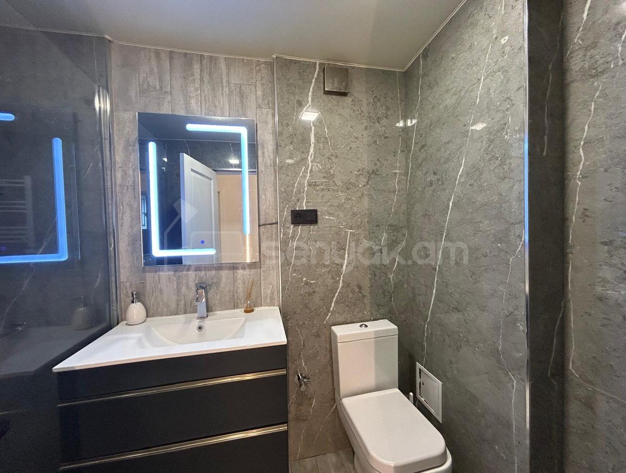 3 Սենյականոց Բնակարան, 93քմ, 12/16 հարկ, Դիզայներական Վերանորոգված