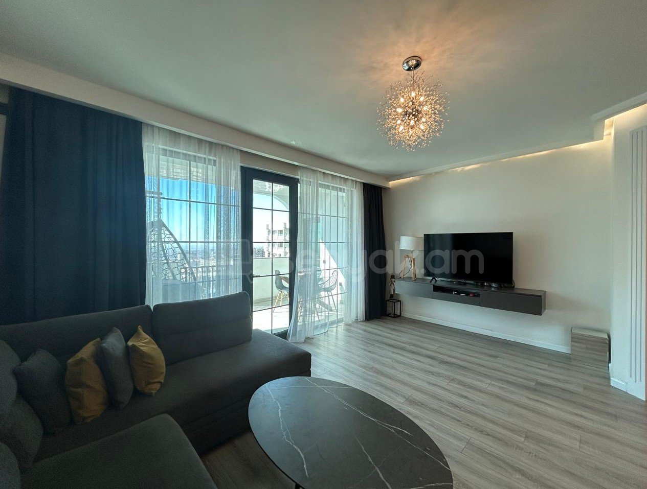 3 Սենյականոց Բնակարան, 93քմ, 12/16 հարկ, Դիզայներական Վերանորոգված