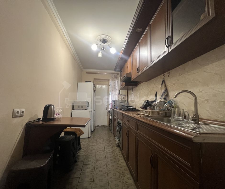 3 Սենյականոց Բնակարան, 76քմ, 1/9 հարկ, Կապիտալ Վերանորոգված