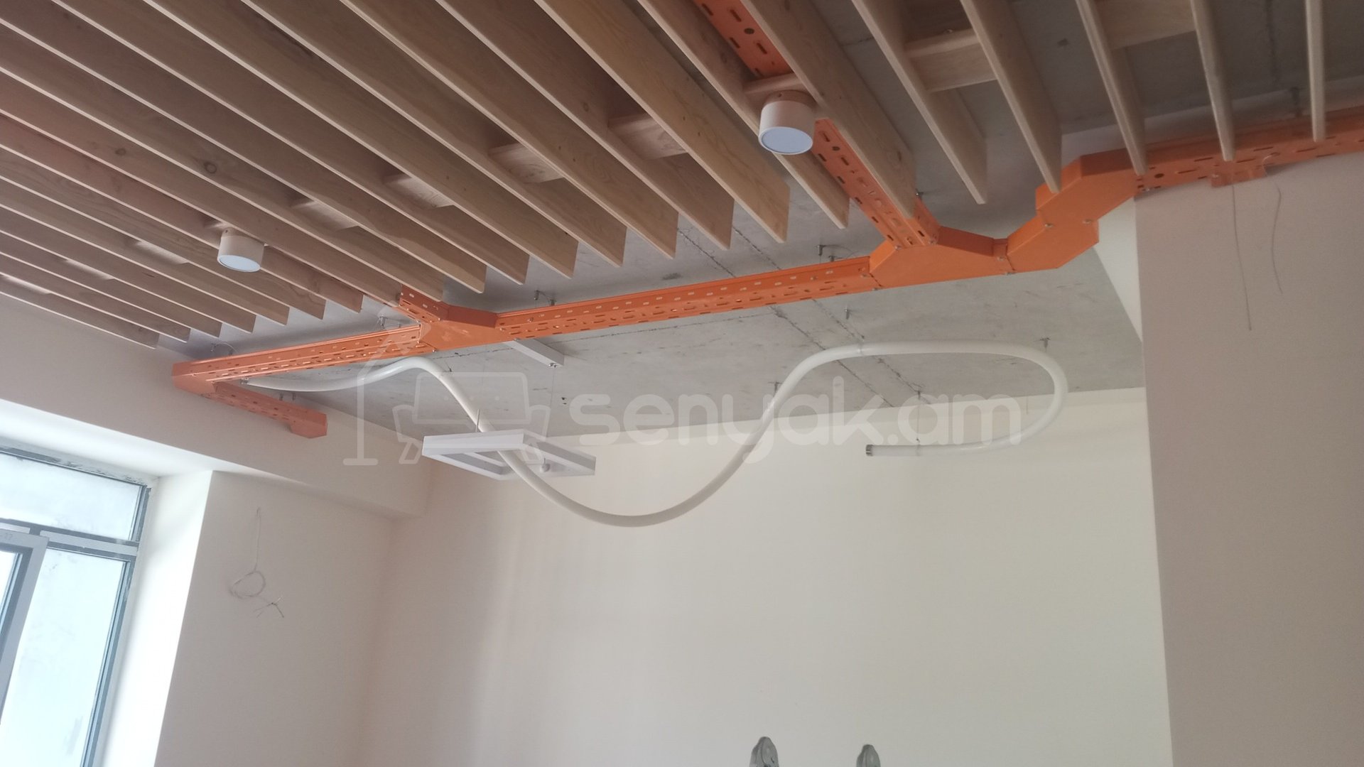 2 Սենյականոց Բնակարան Նորակառույցում, 51քմ, 3/12 հարկ, Դիզայներական Վերանորոգված, Մասամբ Կահավորված