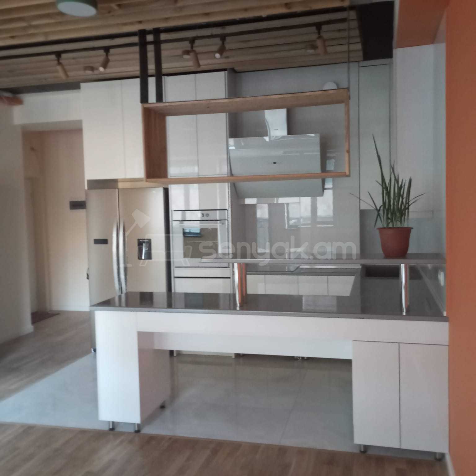 2 Սենյականոց Բնակարան Նորակառույցում, 51քմ, 3/12 հարկ, Դիզայներական Վերանորոգված, Մասամբ Կահավորված