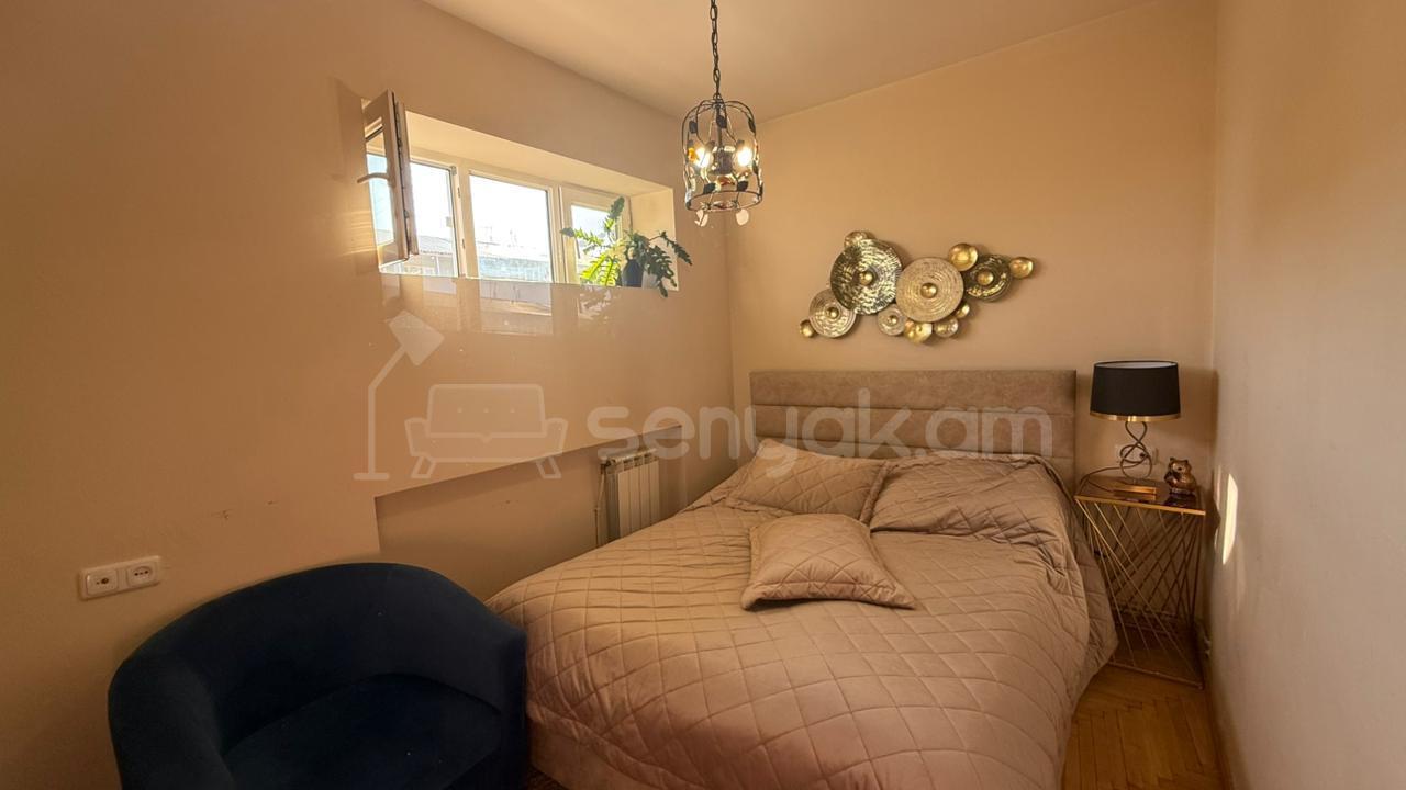 2 Սենյականոց Բնակարան Քարե Շենքում, 48քմ, 3/5 հարկ, Կապիտալ Վերանորոգված