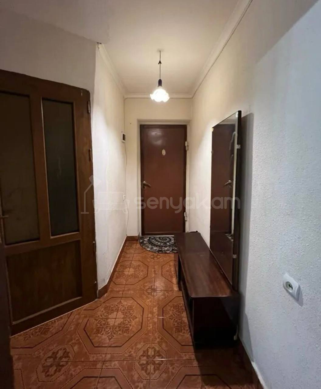 2 Սենյականոց Բնակարան Քարե Շենքում, 54քմ, 4/5 հարկ, Նորմալ Վիճակում