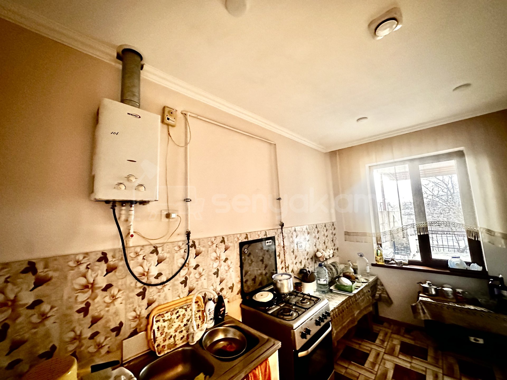 Ազատ նախագծով Սեփական Տուն, 230քմ, Կոսմետիկ Վերանորոգված, Ավտոտնակով