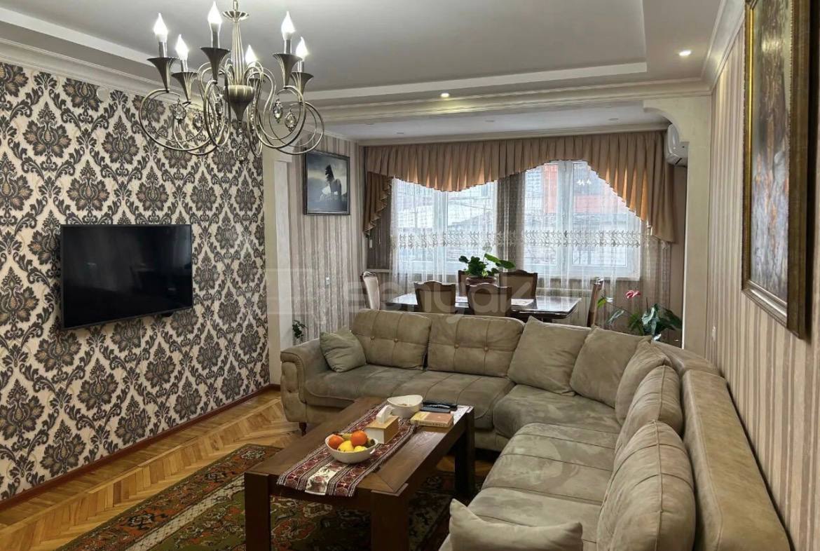 3 Սենյականոց Բնակարան Քարե Շենքում, 91քմ, 2/5 հարկ, Դիզայներական Վերանորոգված