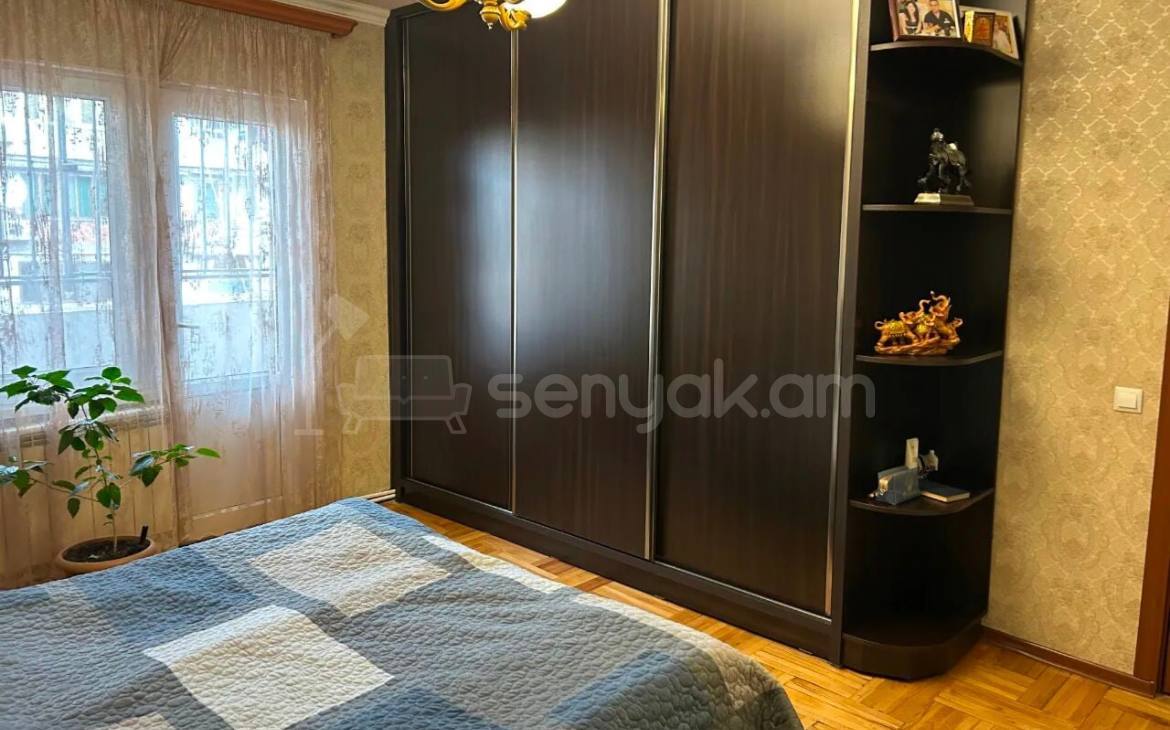 3 Սենյականոց Բնակարան Քարե Շենքում, 91քմ, 2/5 հարկ, Դիզայներական Վերանորոգված