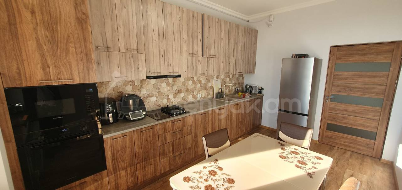 3 Սենյականոց Բնակարան Նորակառույցում, 100քմ, 16/17 հարկ, Կապիտալ Վերանորոգված