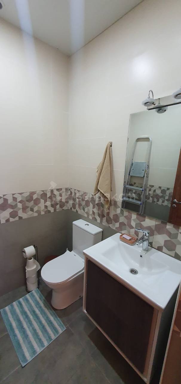 3 Սենյականոց Բնակարան Նորակառույցում, 100քմ, 16/17 հարկ, Կապիտալ Վերանորոգված