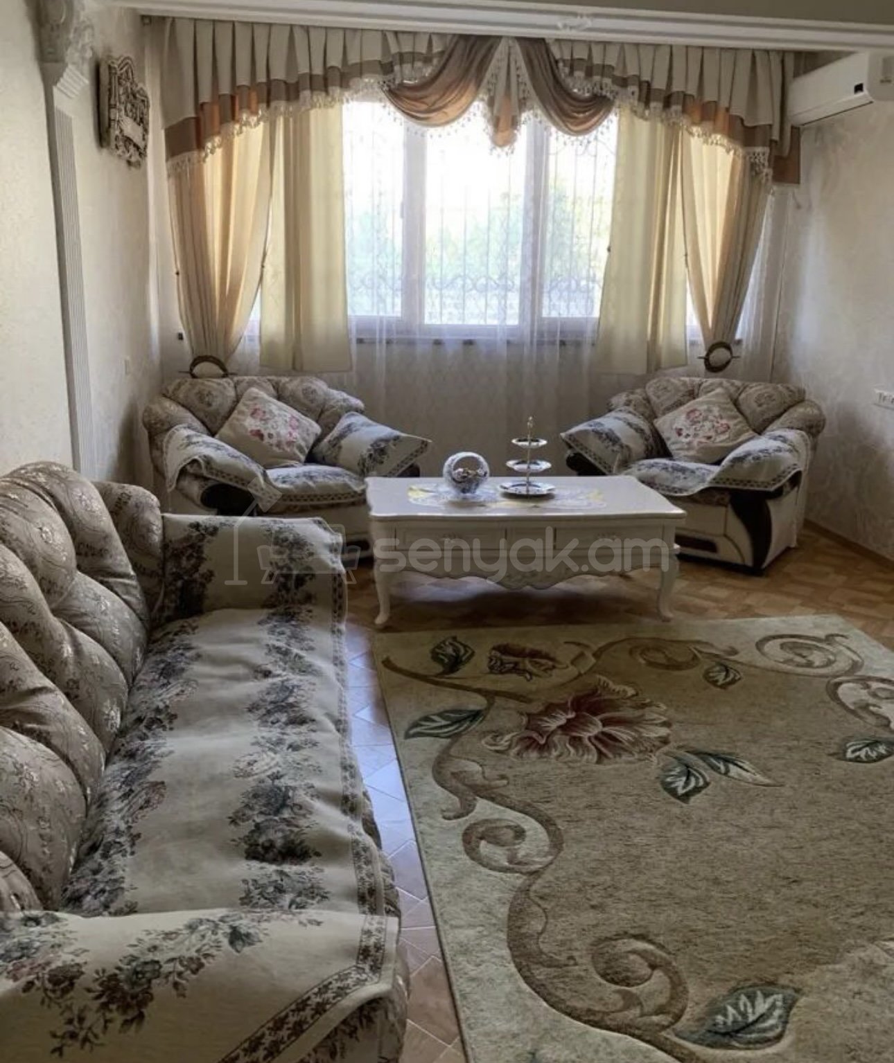 2 Սենյականոց Բնակարան Քարե Շենքում, 52քմ, 2/5 հարկ, Դիզայներական Վերանորոգված, Կահավորված