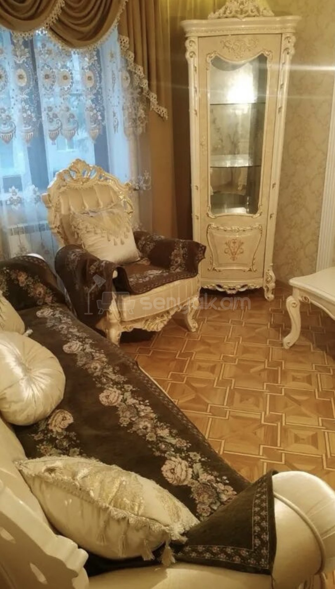 2 Սենյականոց Բնակարան Քարե Շենքում, 52քմ, 2/5 հարկ, Դիզայներական Վերանորոգված, Կահավորված