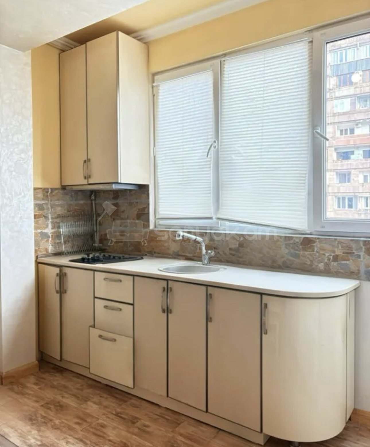 3 Սենյականոց Բնակարան Նորակառույցում, 63քմ, 4/9 հարկ, Նորմալ Վիճակում, Կահավորված