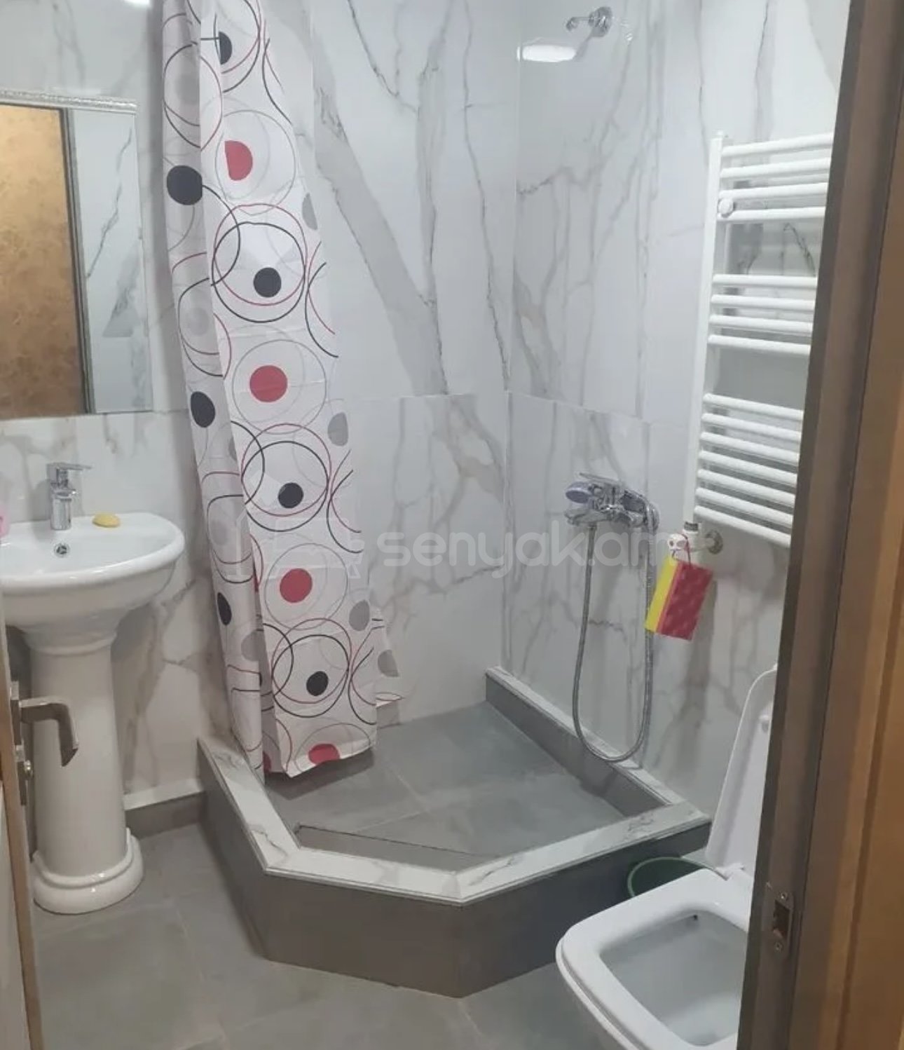 1 Սենյականոց Բնակարան, 33քմ, 2/5 հարկ, Կապիտալ Վերանորոգված, Կահավորված